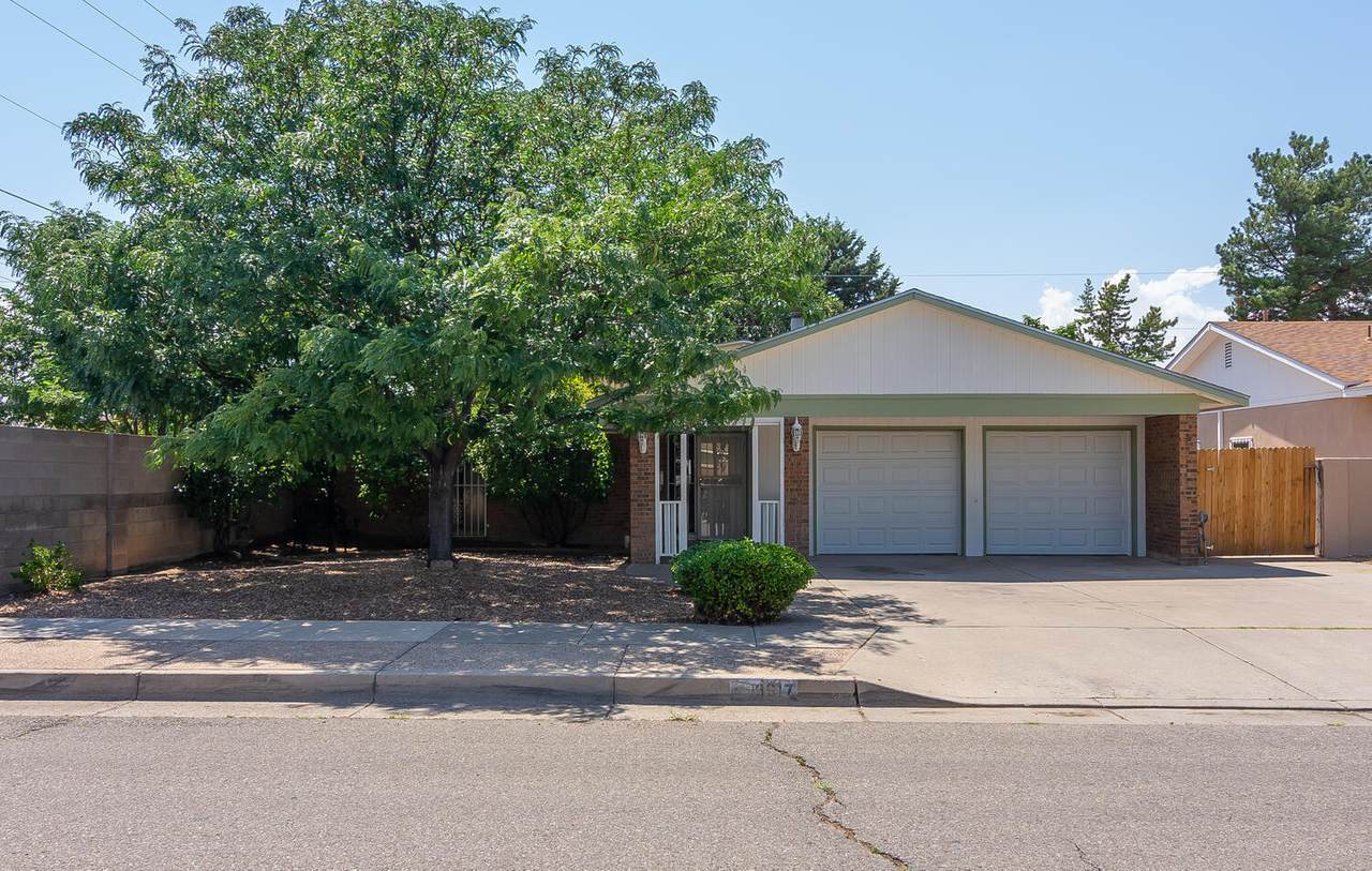 3917 Julie Street - Photo 1