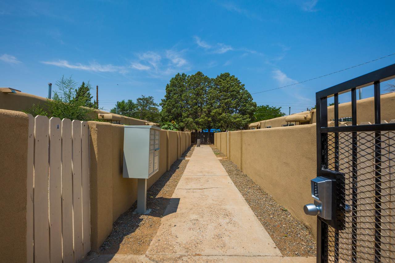 529 Utah Street - Photo 1