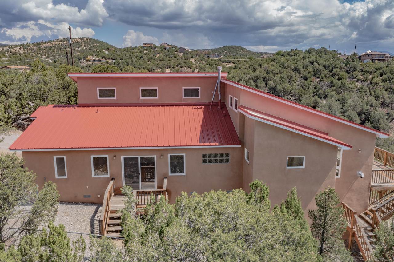 9 Everest Court - Photo 1