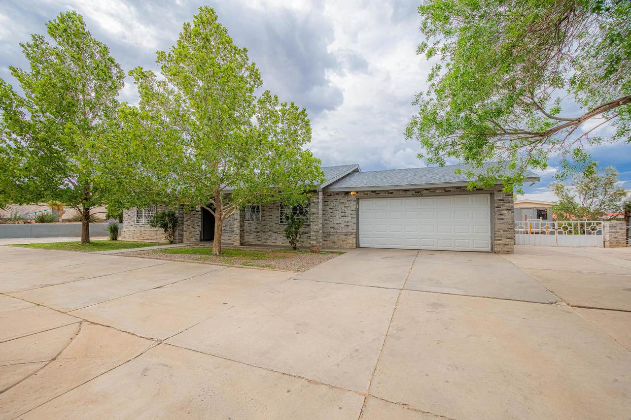 3005 Donna Maria Drive - Photo 1