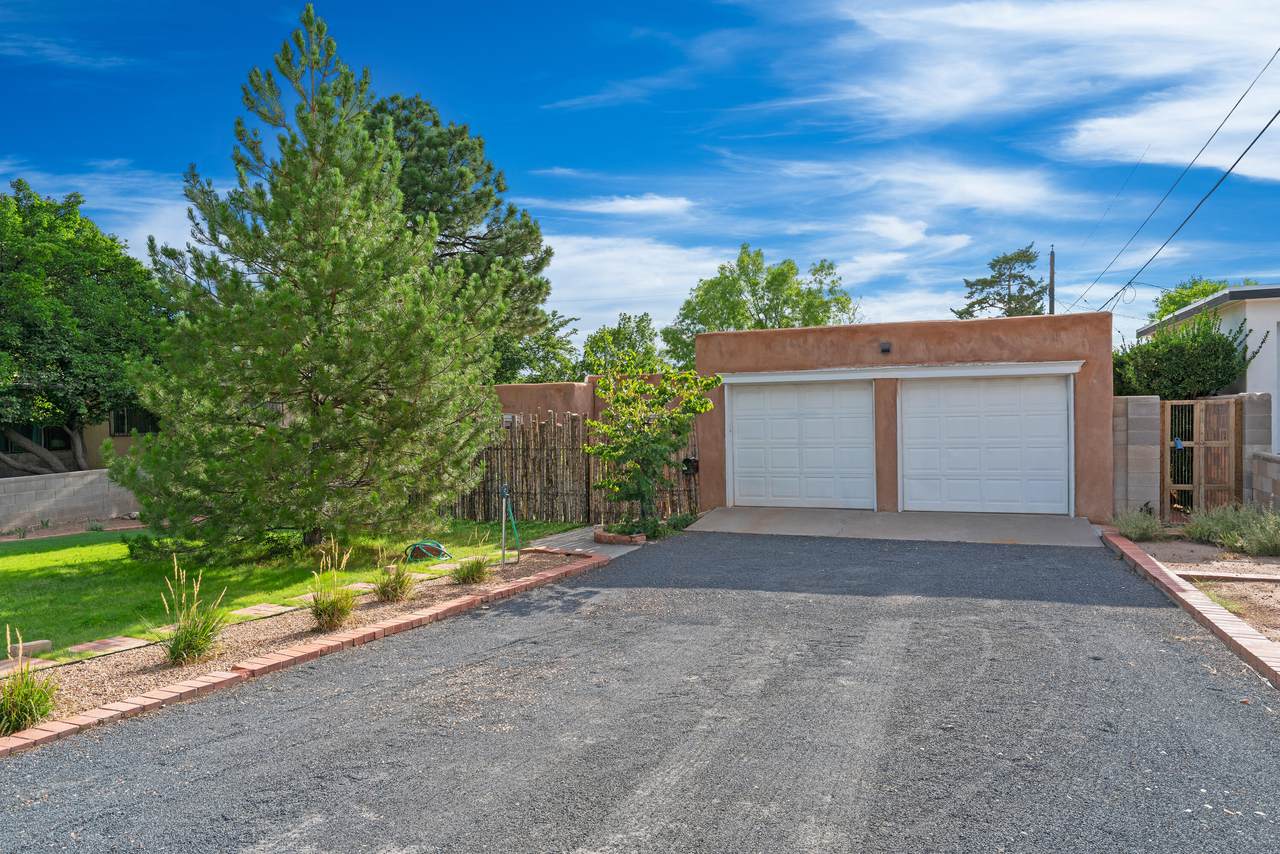 929 Avenida Estrellita - Photo 1