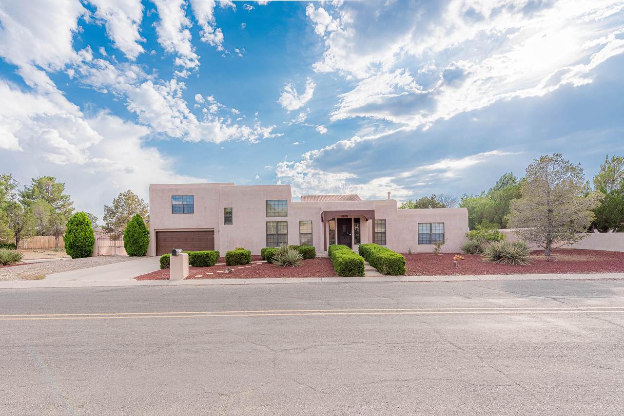 618 Frederico Boulevard - Photo 1