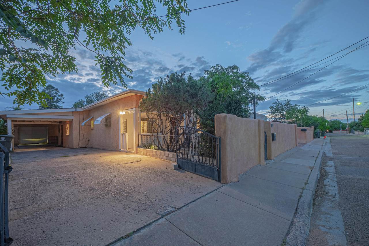 826 Pablina Street - Photo 1
