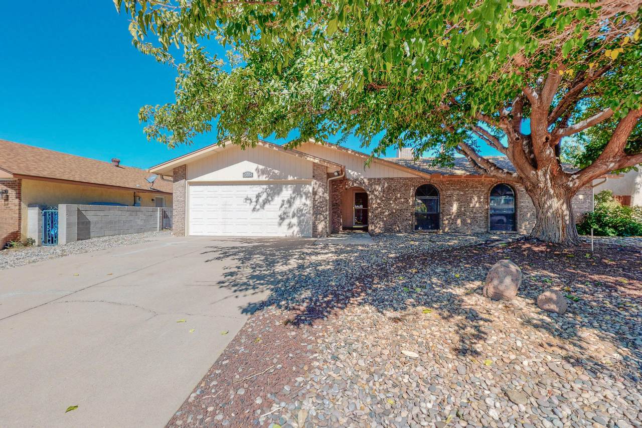9005 Cascajo Drive - Photo 1