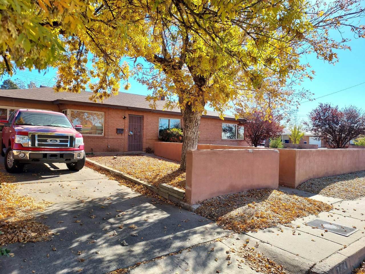 2324 Wyoming Boulevard - Photo 1