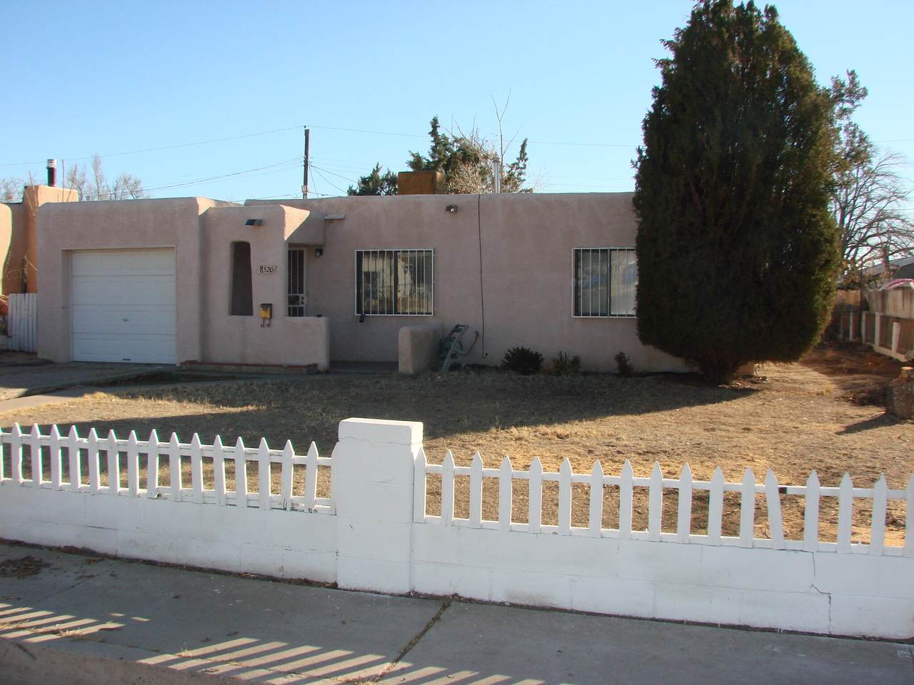 8520 Summer Avenue - Photo 1