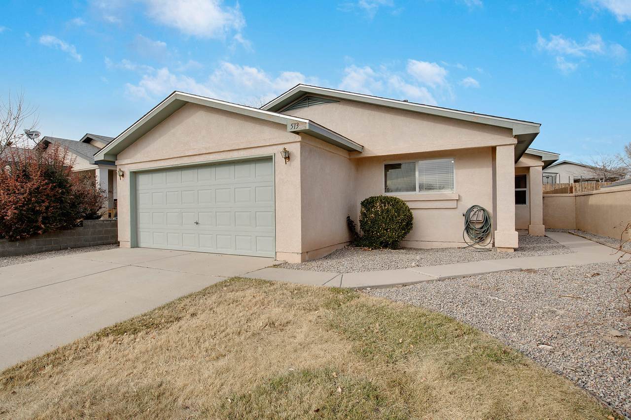 513 Bloomfield Meadows Drive - Photo 1