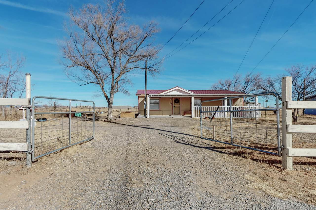 705 Poplar Avenue - Photo 1