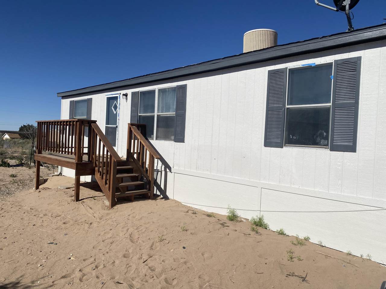 904 10TH Avenue - Photo 1