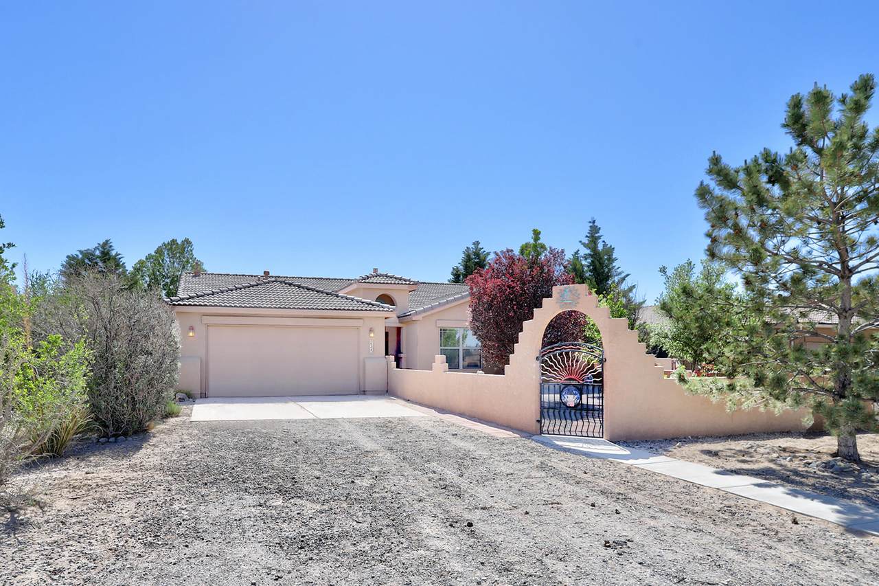 624 6TH Street - Photo 1