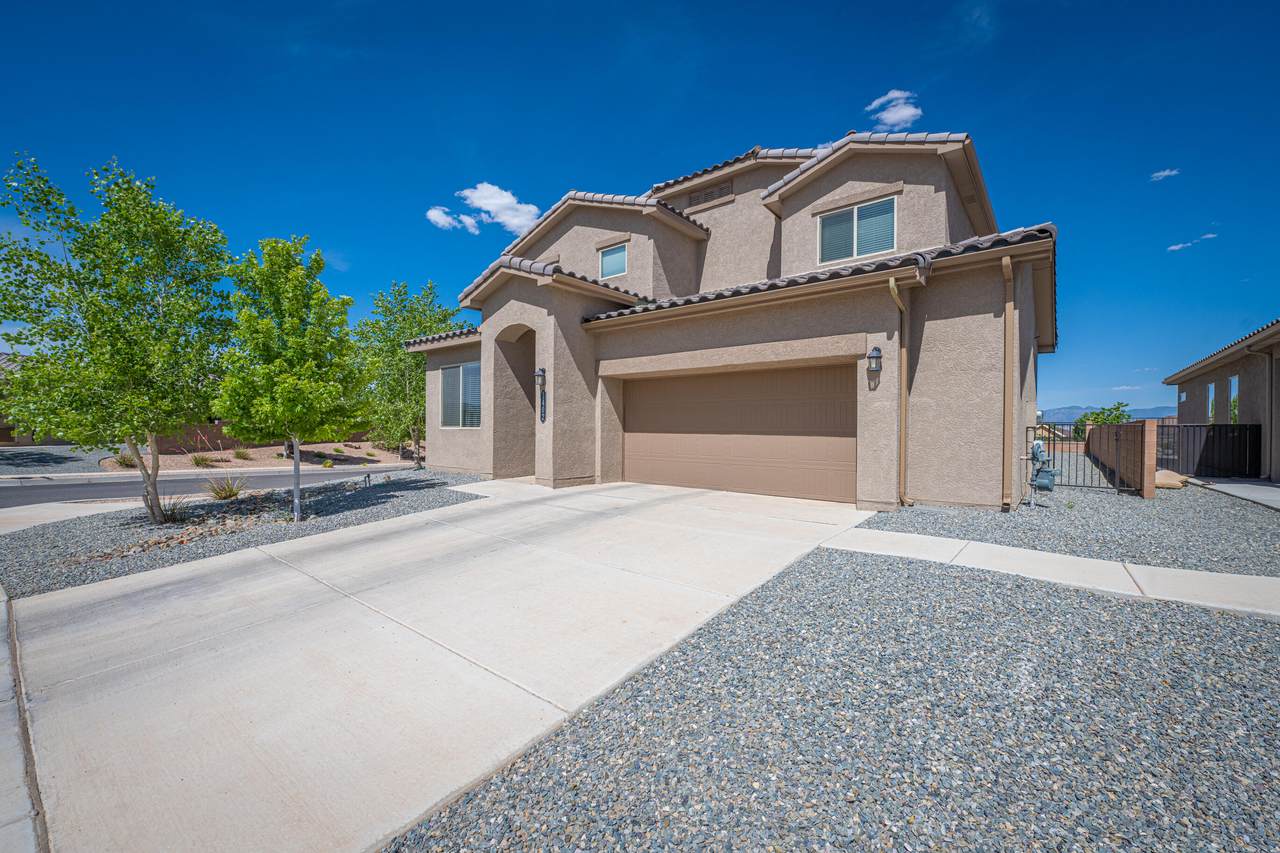 1402 Valle Vista Road - Photo 1