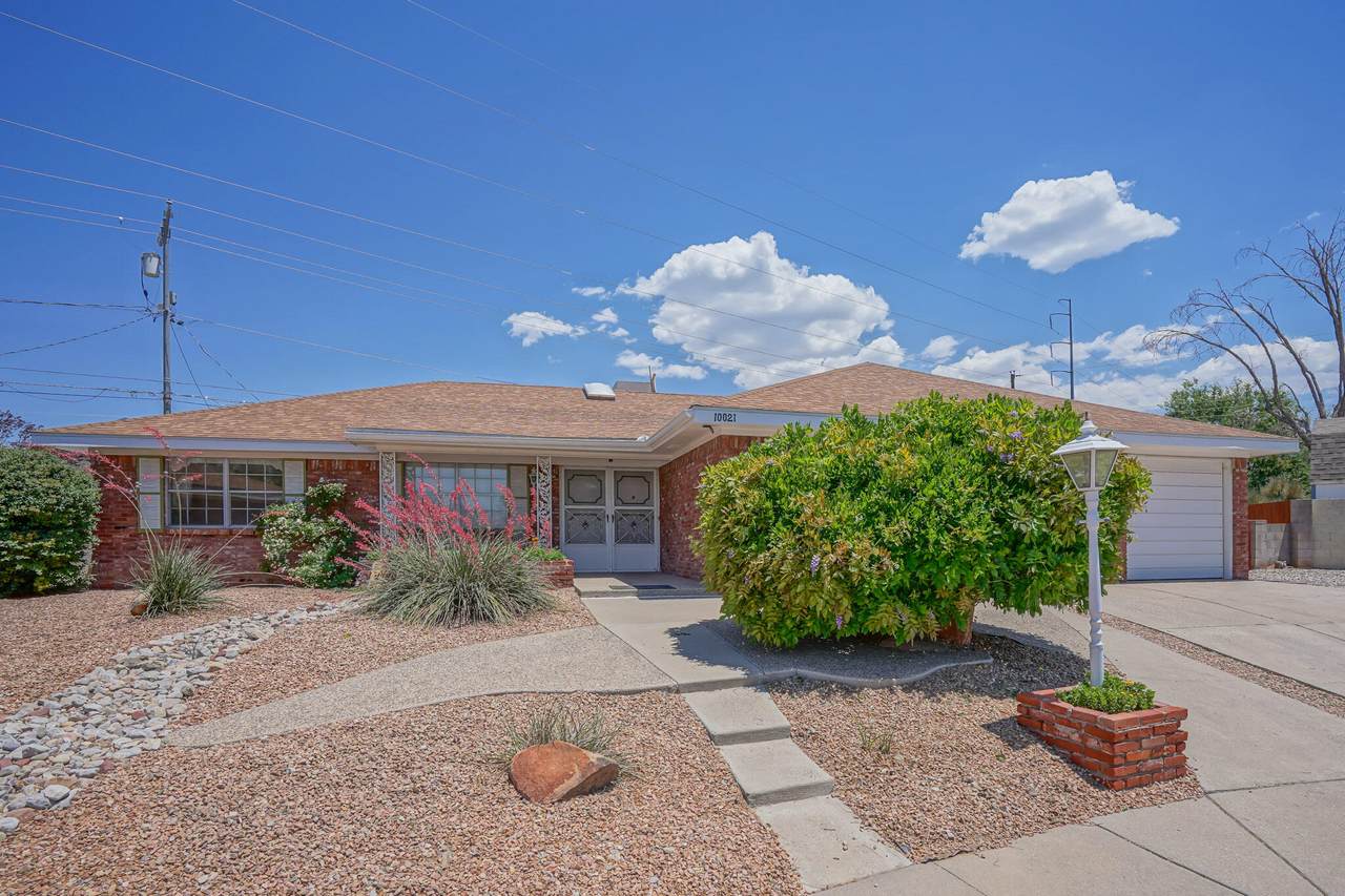 10021 Hendrix Court - Photo 1