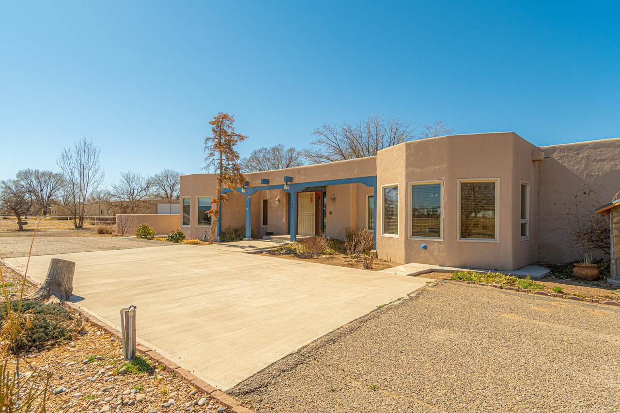 903 Sichler Road - Photo 1