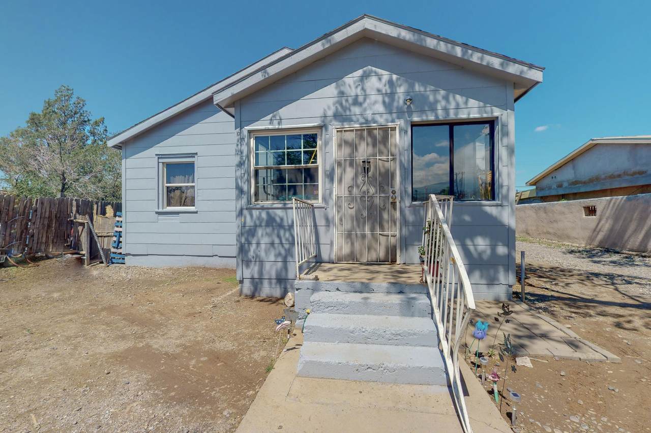 241 Wisconsin Street - Photo 1