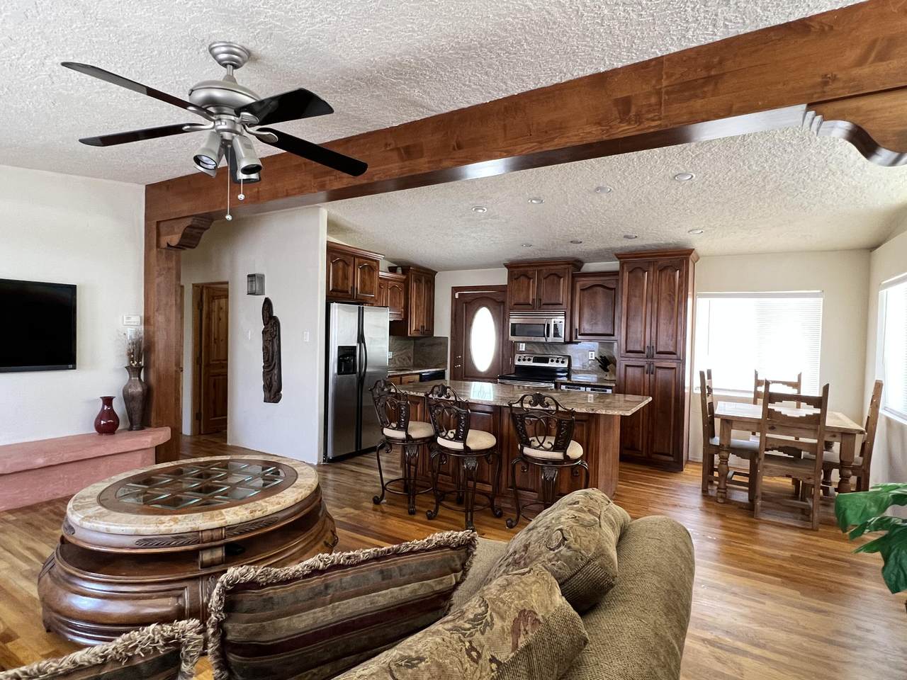 817 Austin Avenue - Photo 1