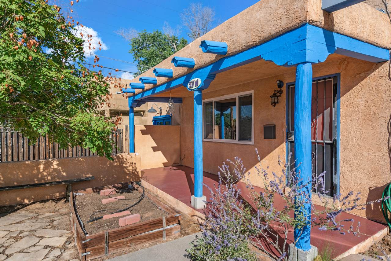 2711 Santa Monica Avenue - Photo 1