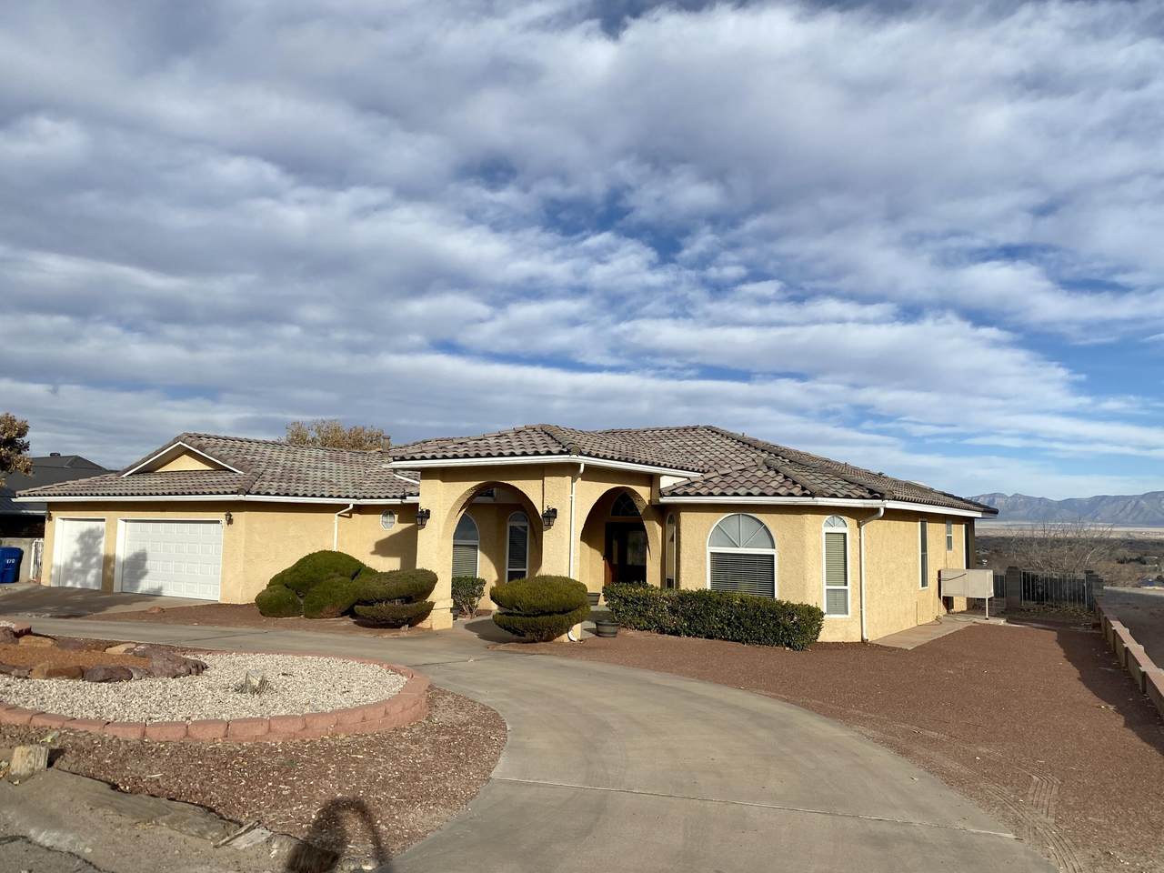 1170 Crestview Drive - Photo 1