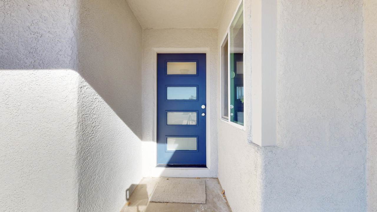 10217 Snowheights Boulevard - Photo 1