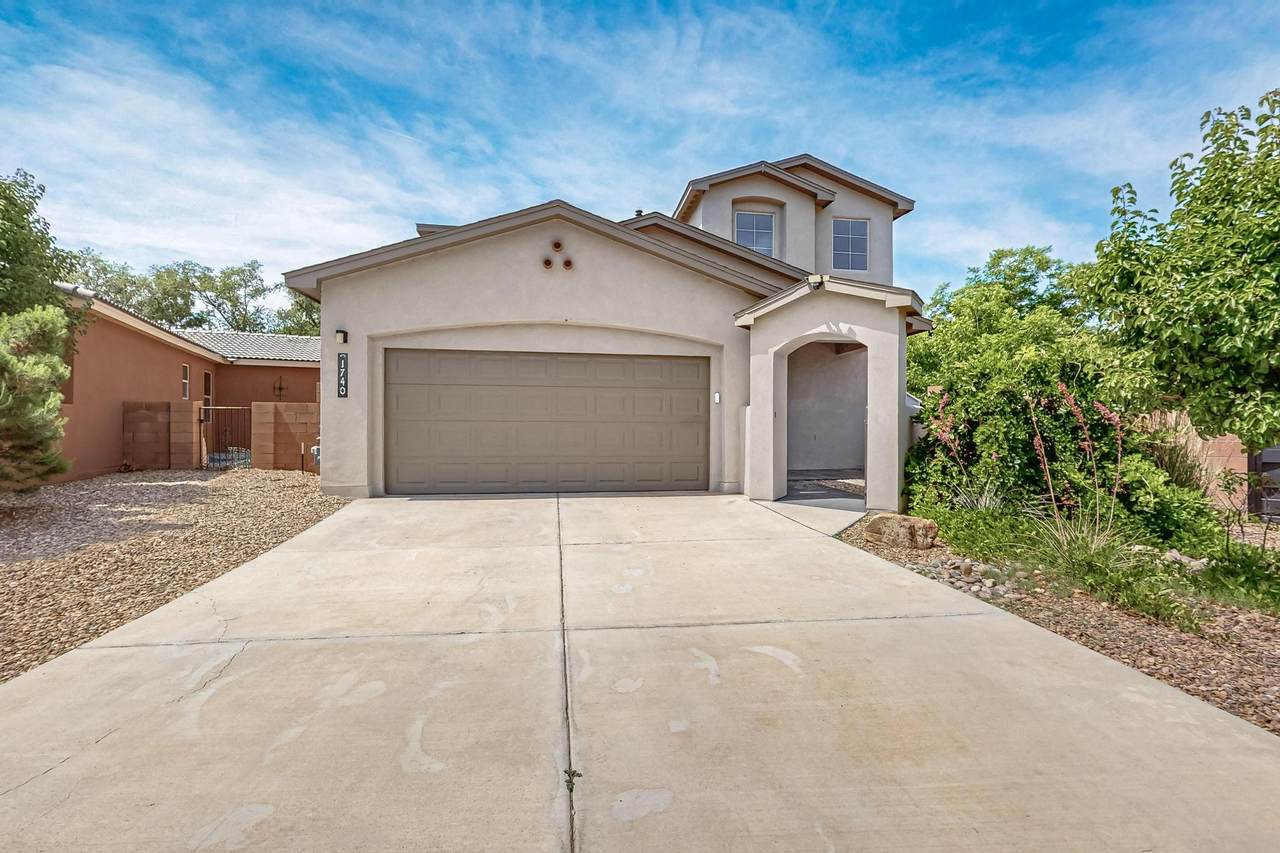 1740 Garden Way - Photo 1