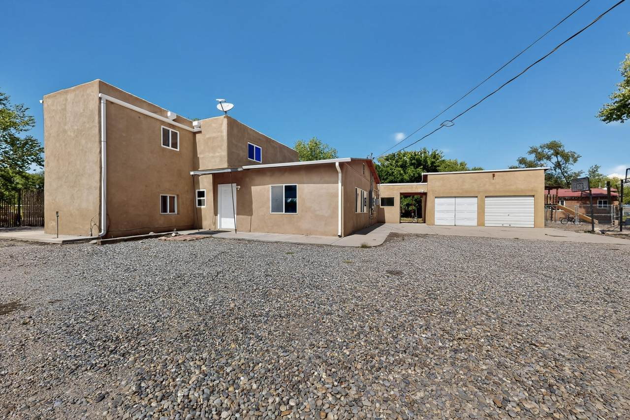 2327 Pajarito Road - Photo 1