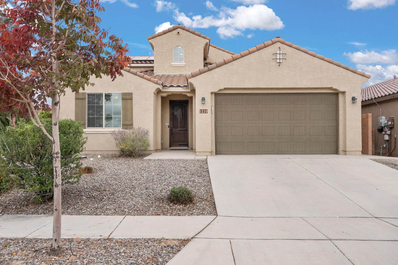 1220 Walsh Street - Photo 1