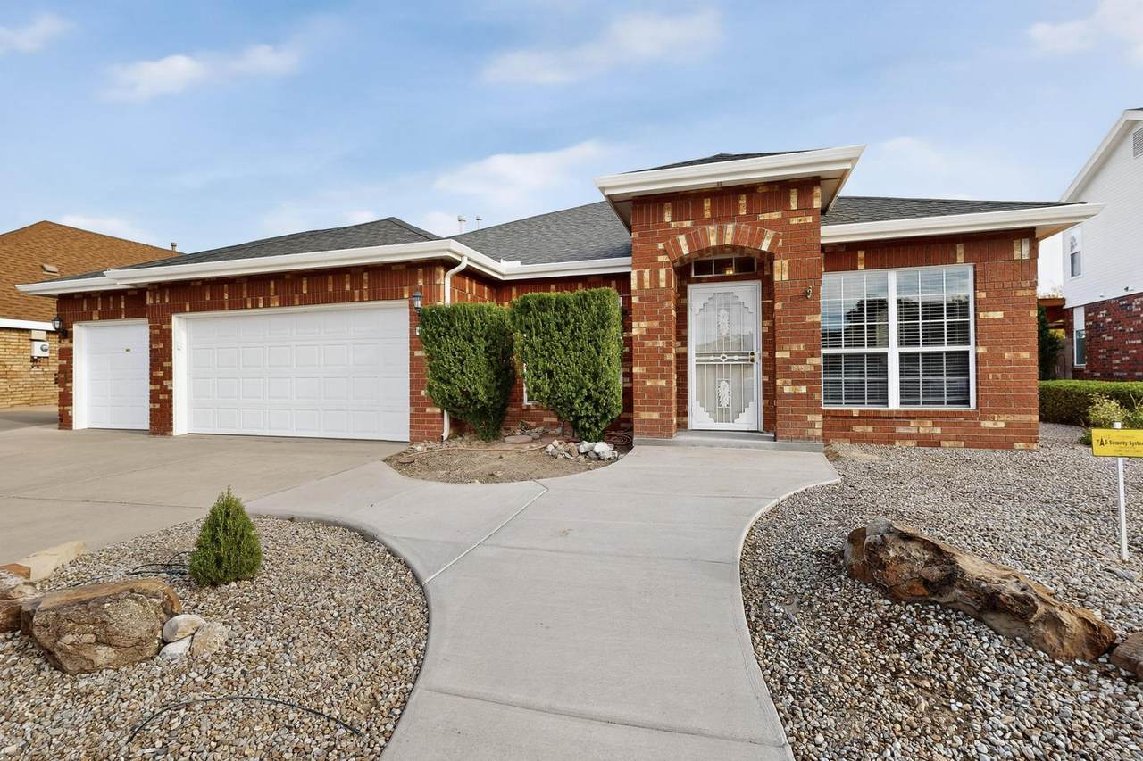 4300 Ridgemont Avenue - Photo 1
