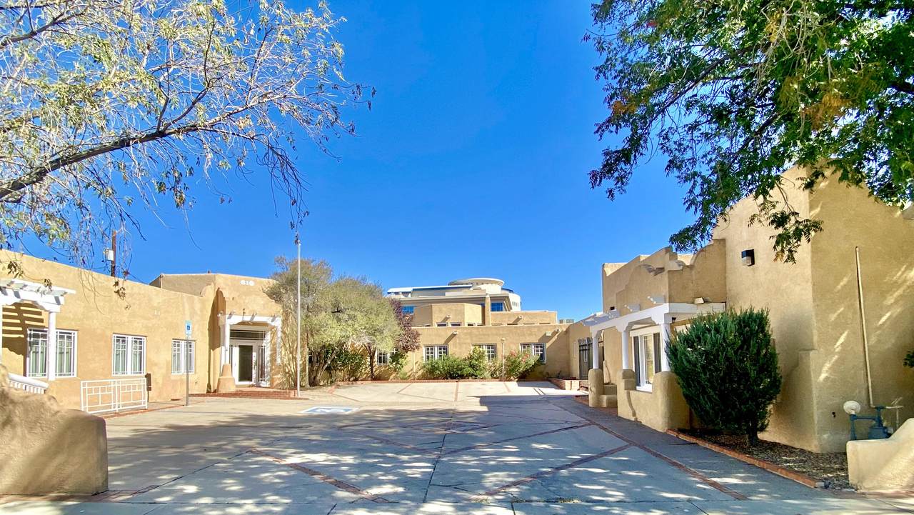 610 7th Street - Photo 1