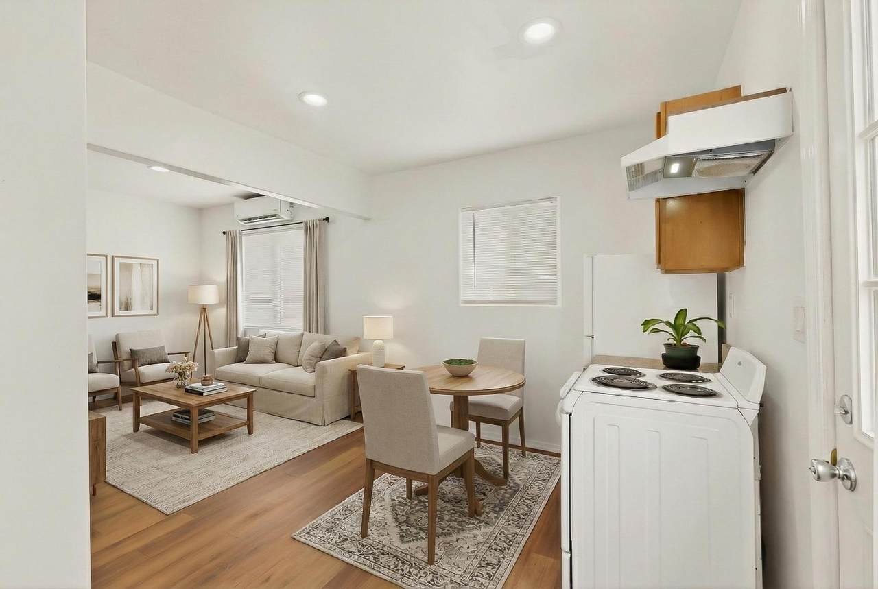 1902 Tapia Boulevard - Photo 1