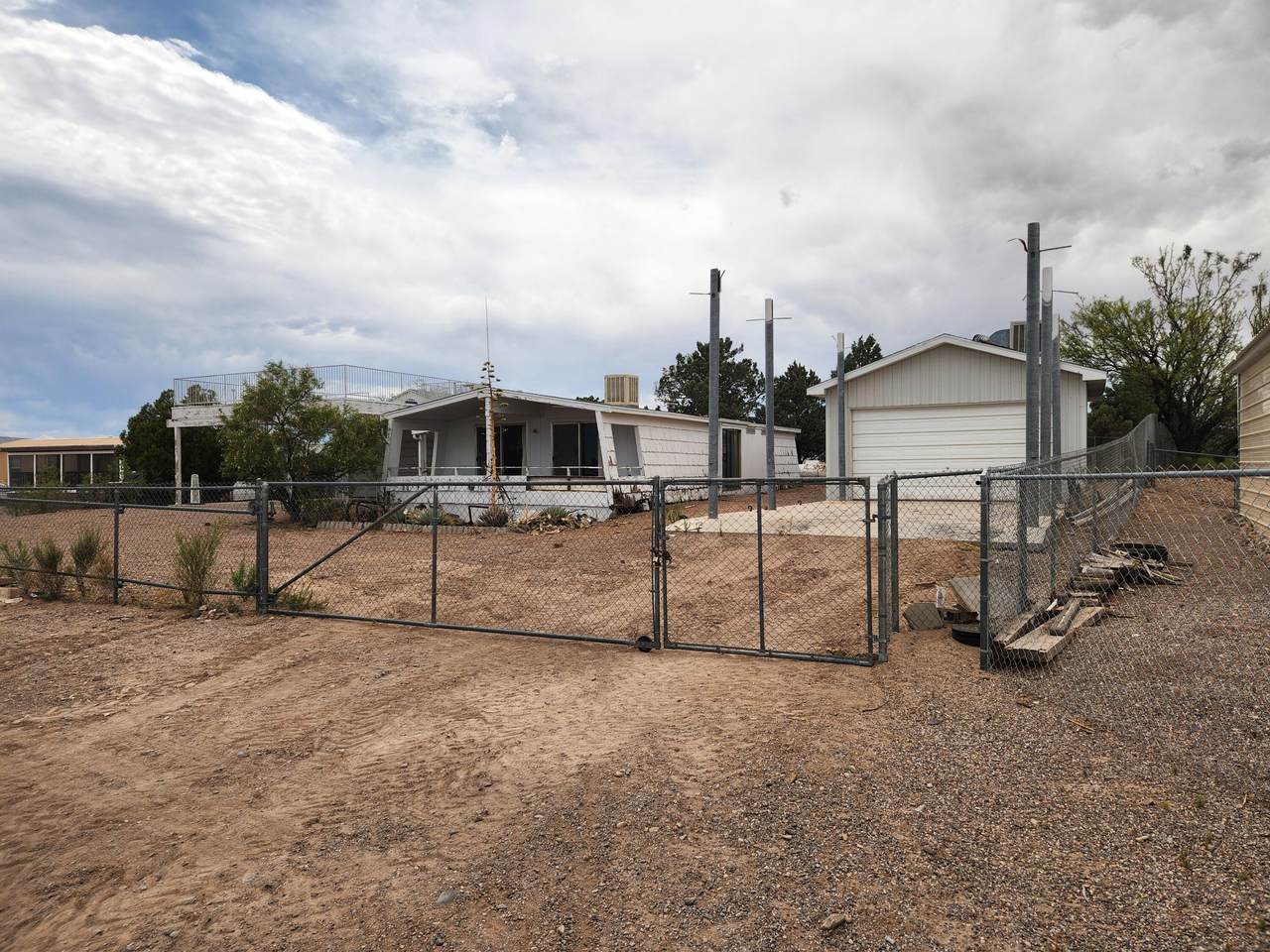 102 Short Road - Photo 1