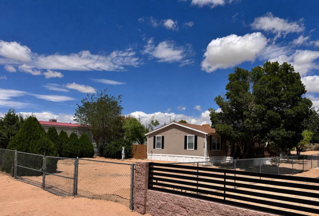 309 10th Avenue - Photo 1