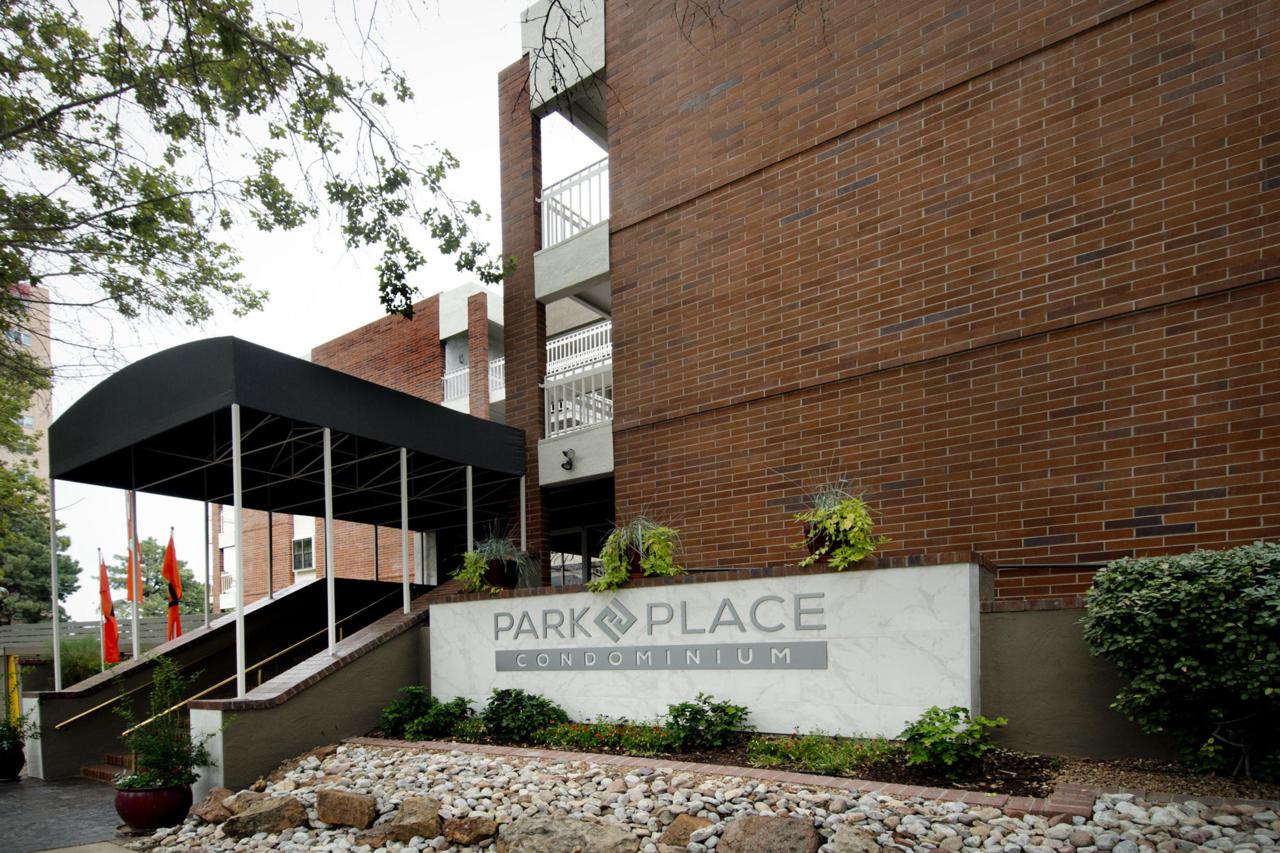 1325 Park Avenue - Photo 1