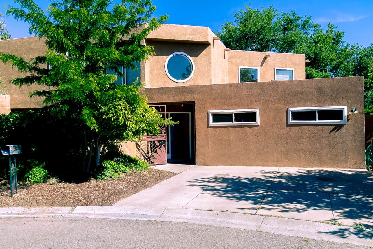 2025 Dartmouth Drive - Photo 1