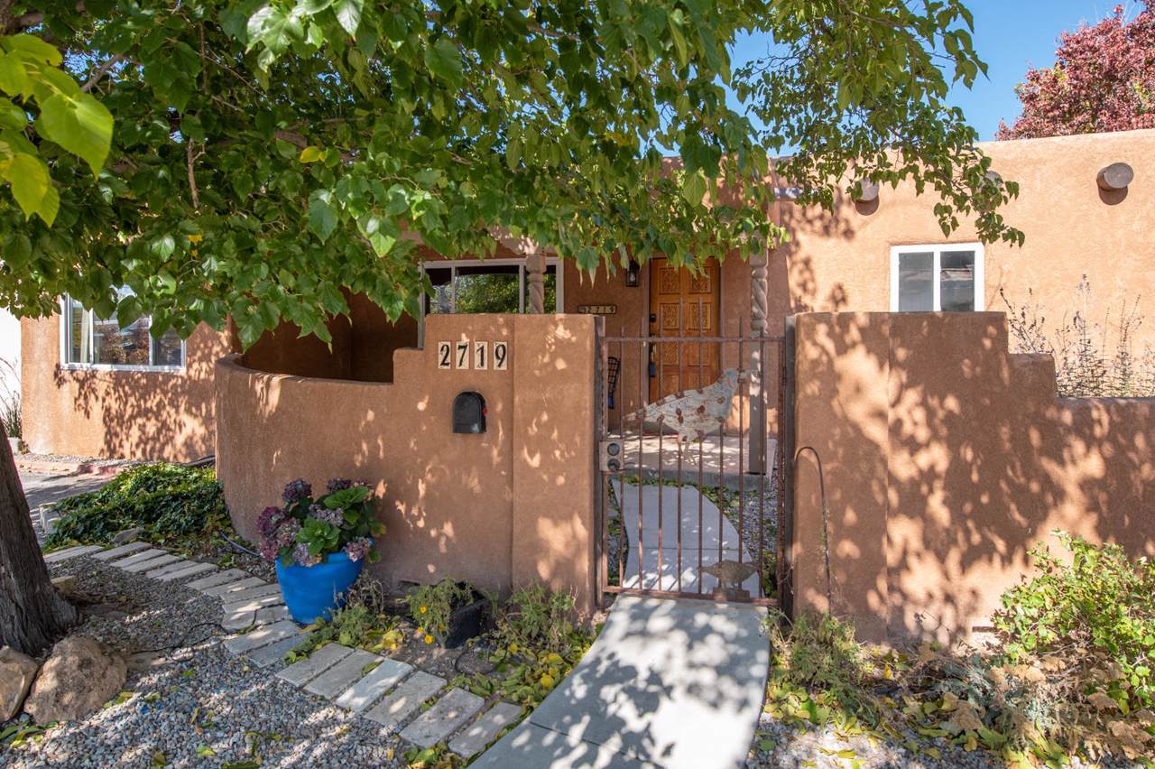 2719 San Rafael Avenue - Photo 1