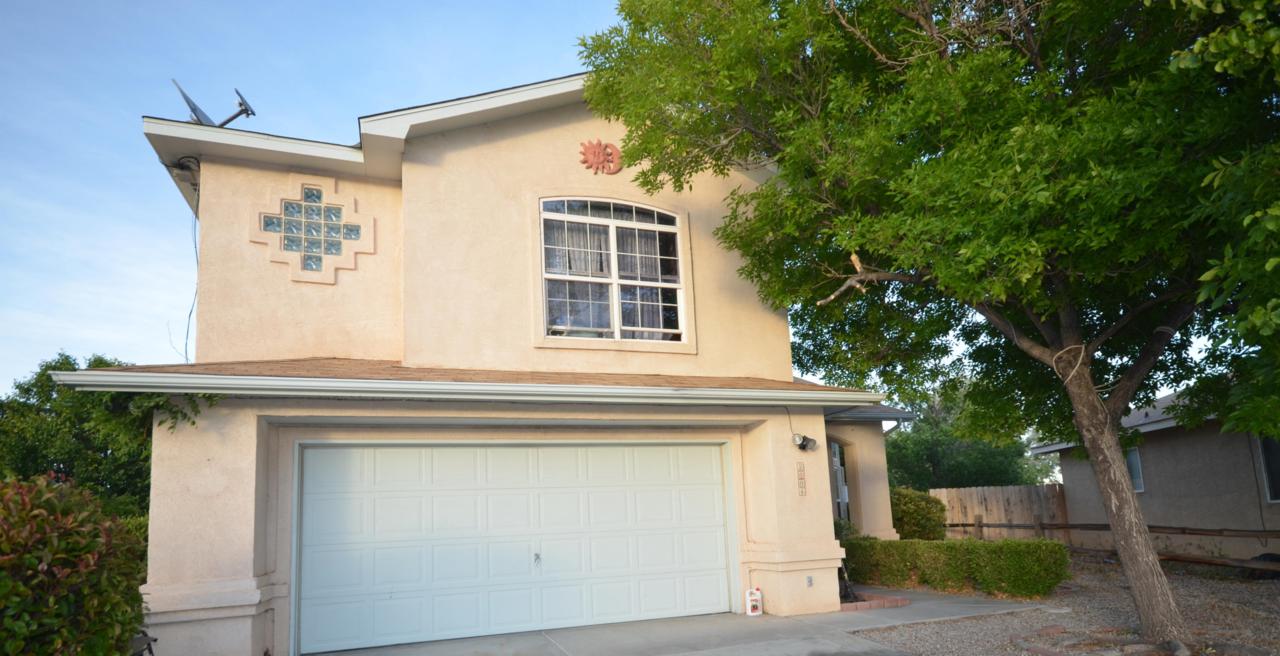 2004 Summerwood Drive - Photo 1