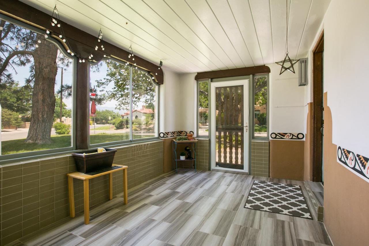 517 Lafayette Place - Photo 1