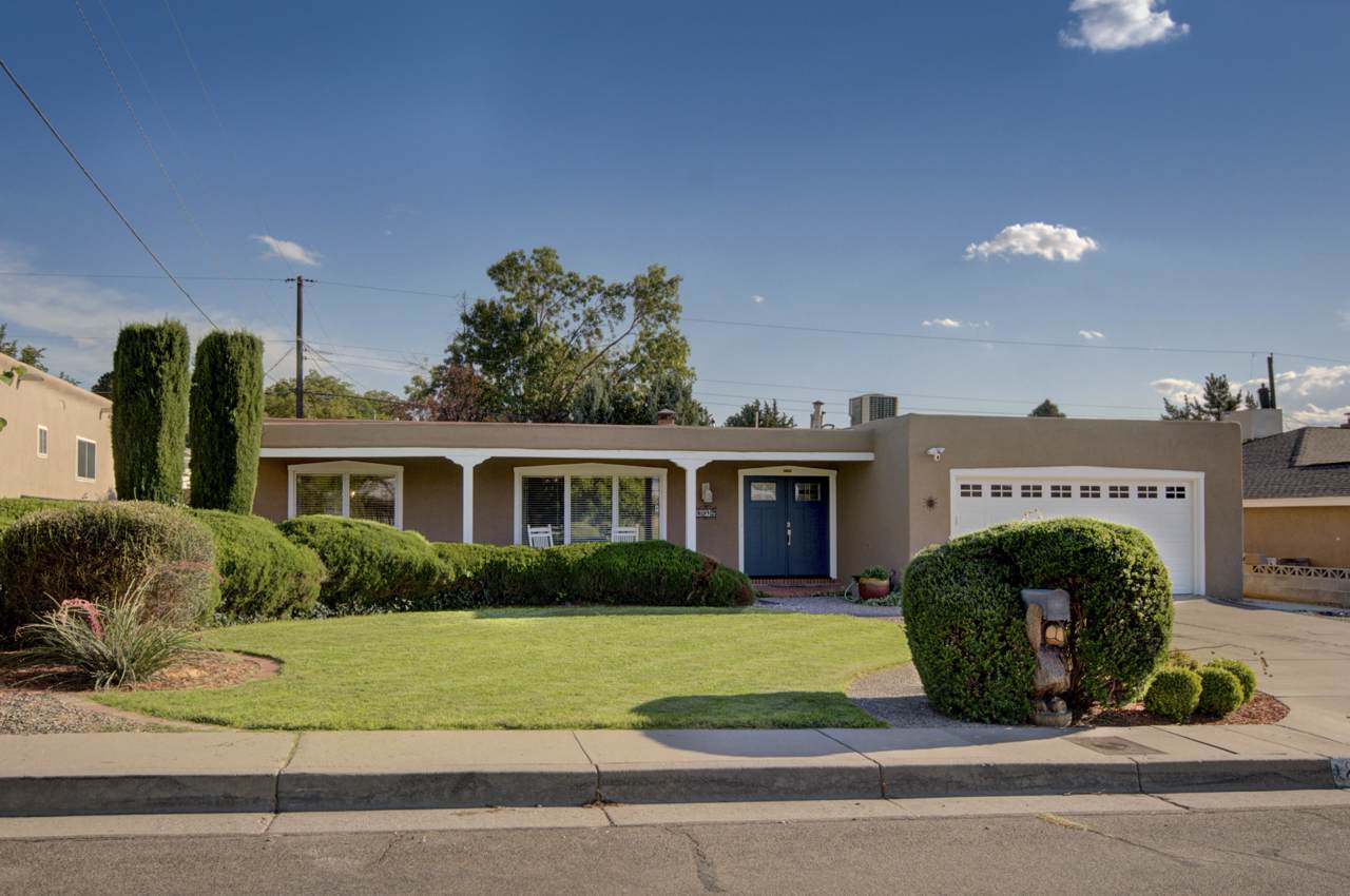 8912 Delamar Avenue - Photo 1
