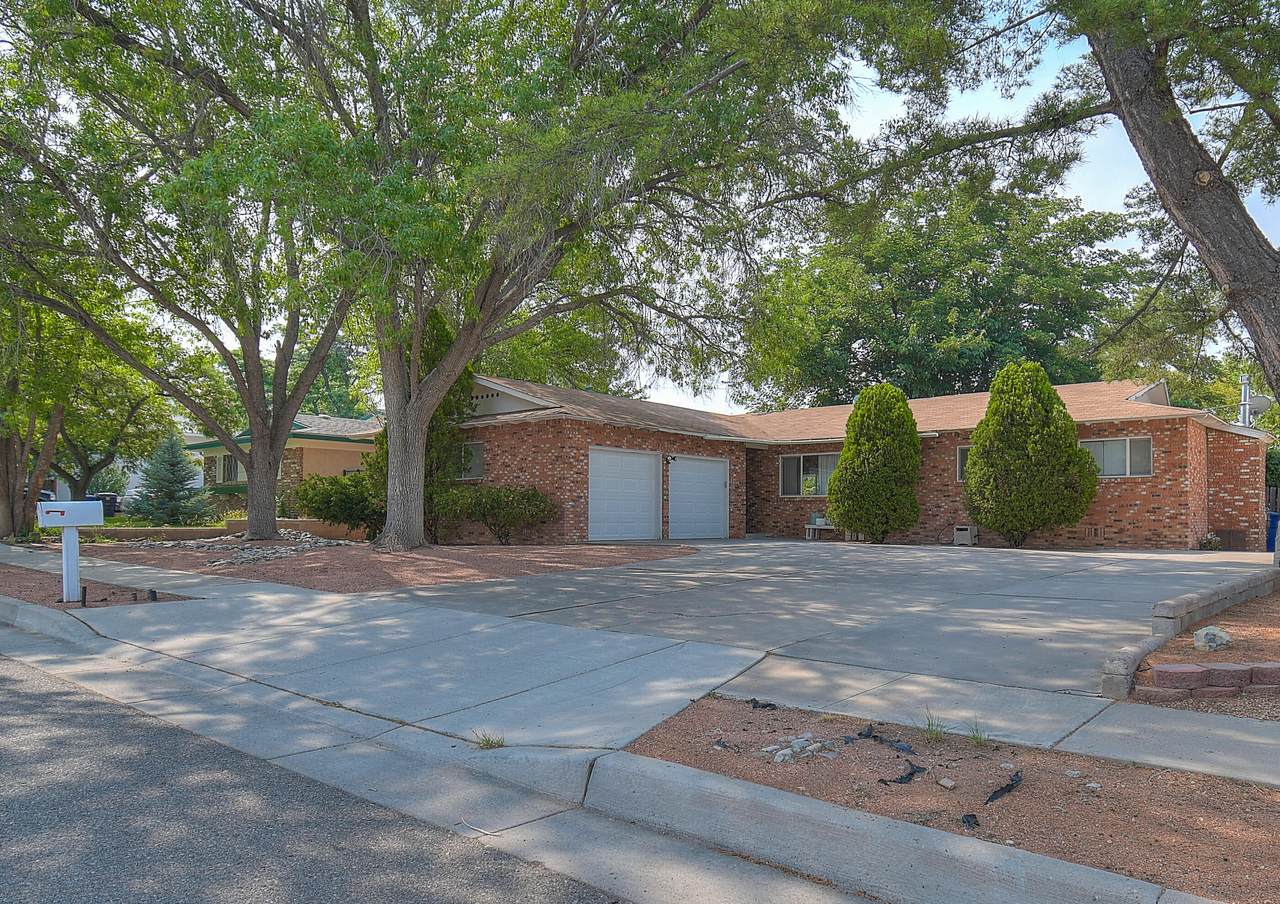 10300 Santa Paula Avenue - Photo 1