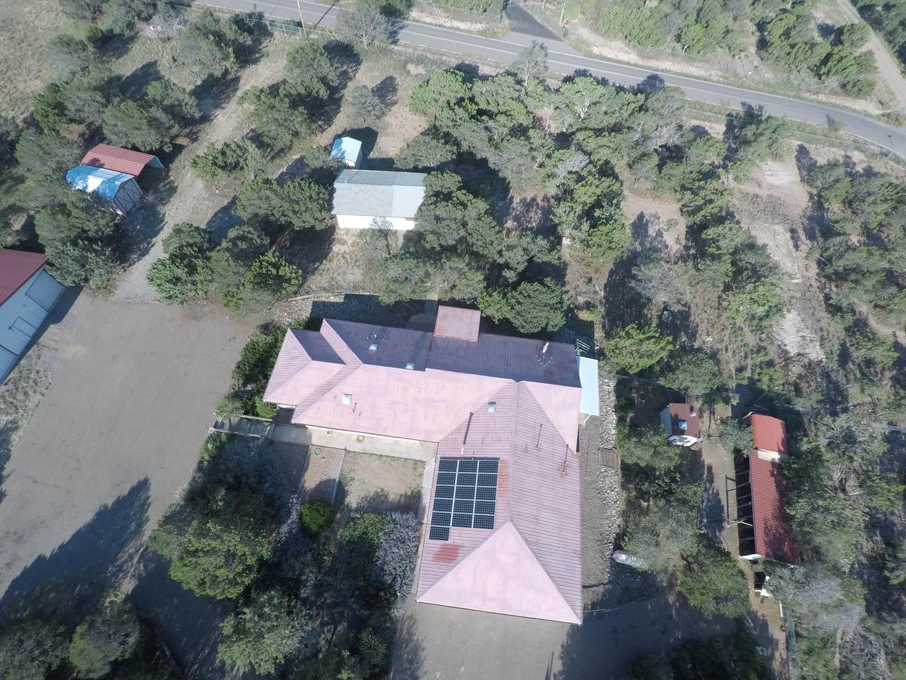 6 Mountainair Road - Photo 1
