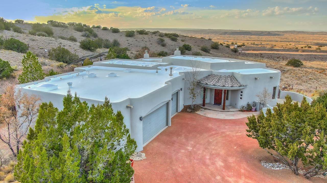 27 Santa Ana Loop - Photo 1