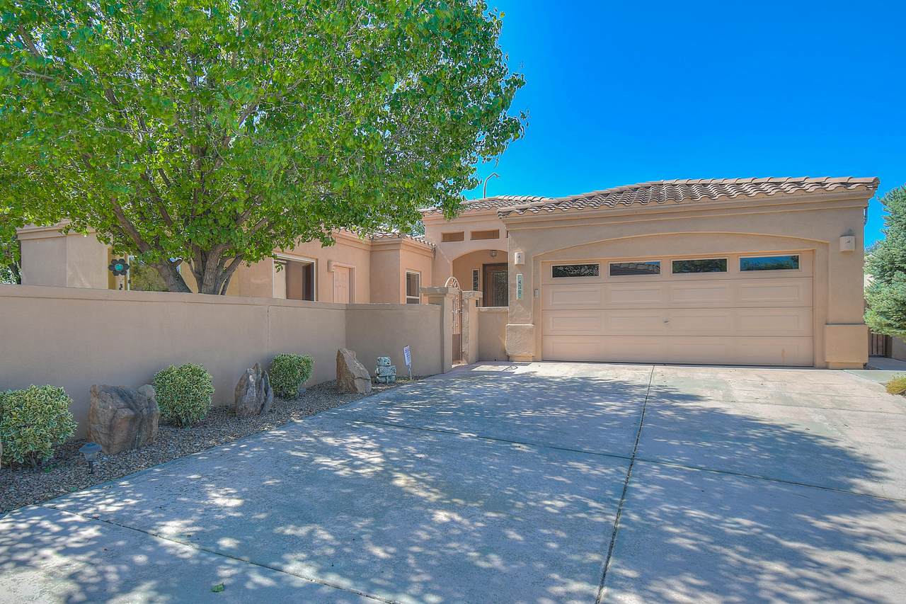 4301 Beresford Lane - Photo 1
