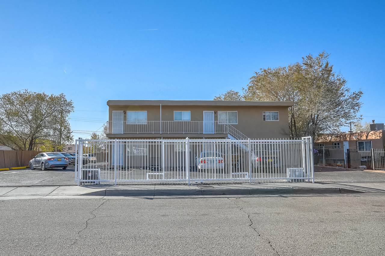 501 Texas Street - Photo 1