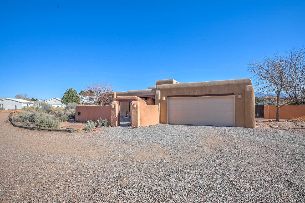 5724 Rio Mimbres Road - Photo 1