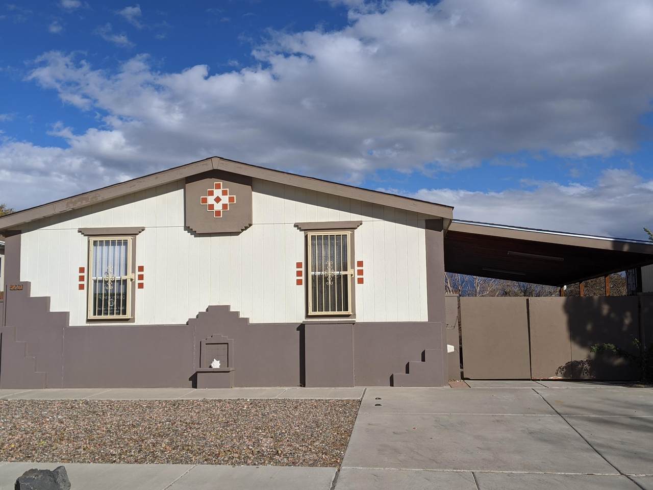 220 Westcourt Place - Photo 1