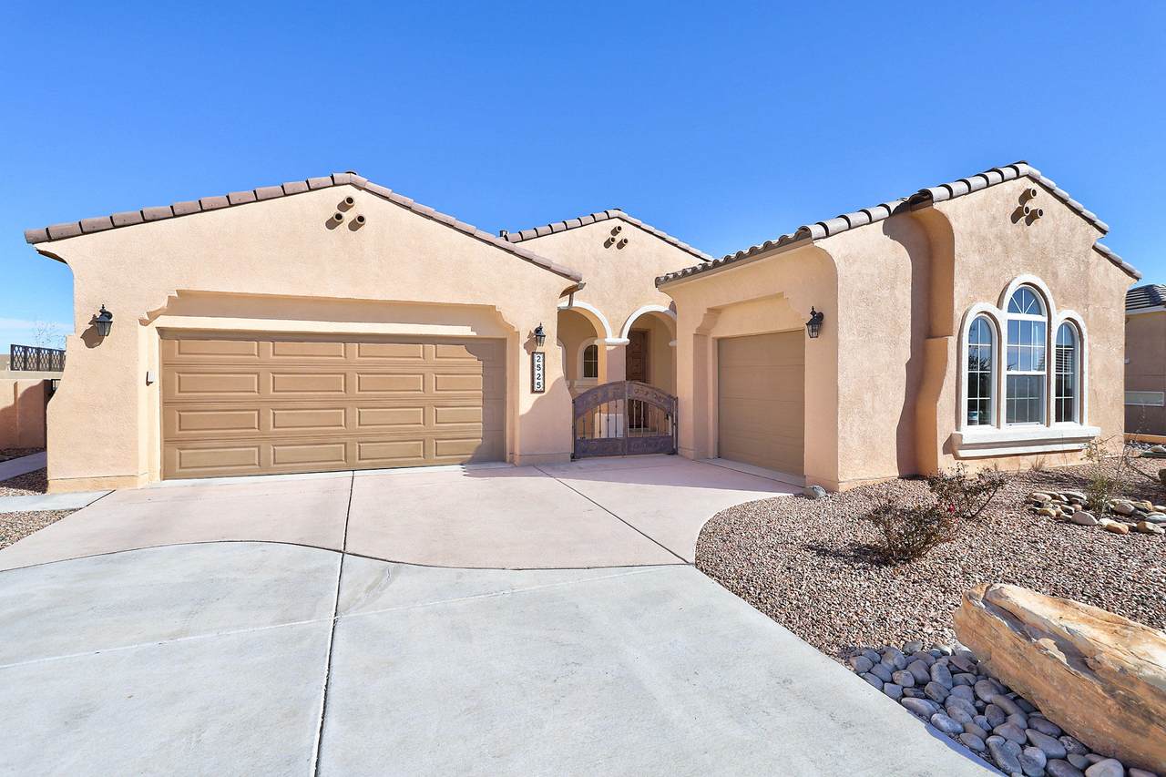 2525 Desert View Road - Photo 1
