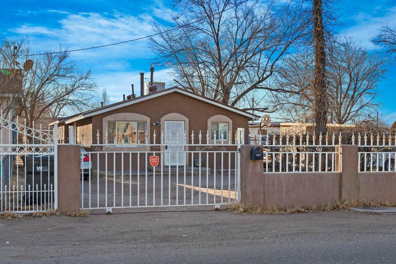 2421 Franzen Road - Photo 1