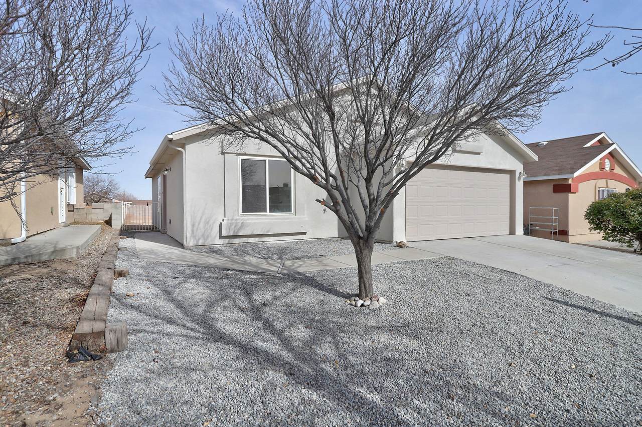 9105 Skylight Avenue - Photo 1
