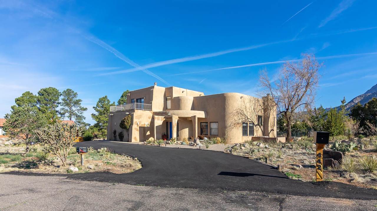 442 Live Oak Loop - Photo 1