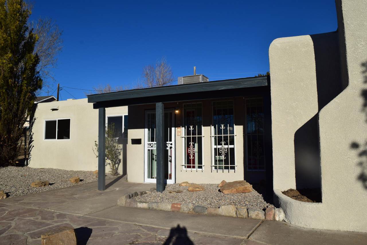 1516 June Street - Photo 1