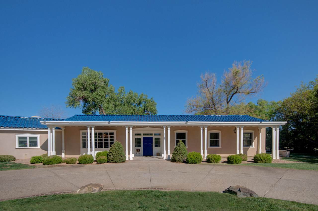 1015 Cottonwood Place - Photo 1
