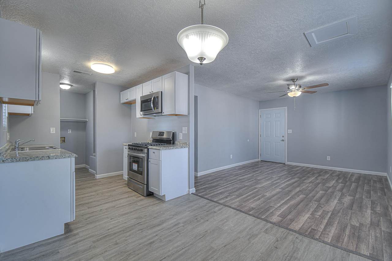 307 Santa Fe Avenue - Photo 1